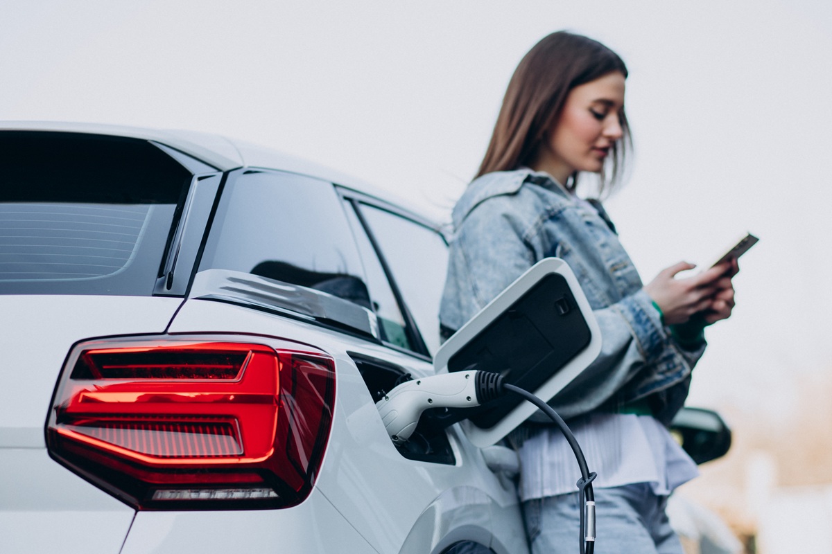 ¿Qué particularidades tienen los seguros para coches eléctricos y qué coberturas específicas ofrecen?